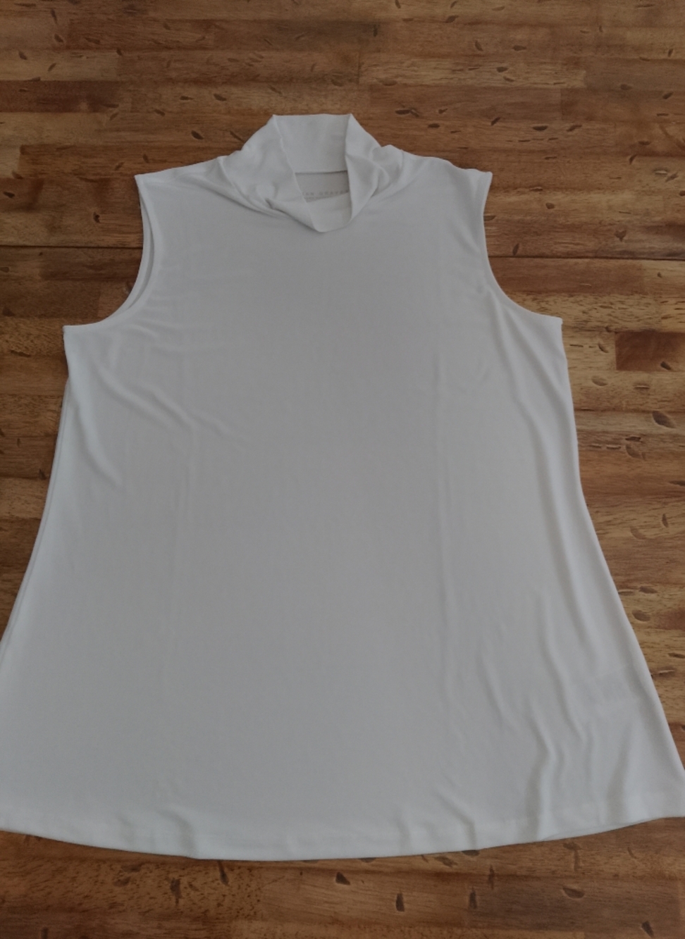 Susan Graver Sleeveless White Funnel-Neck Women's Top Vacation Summer Beachy